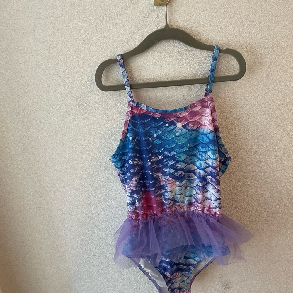 Girls Mermaid Onepiece Swimsuit With Tutu Size L